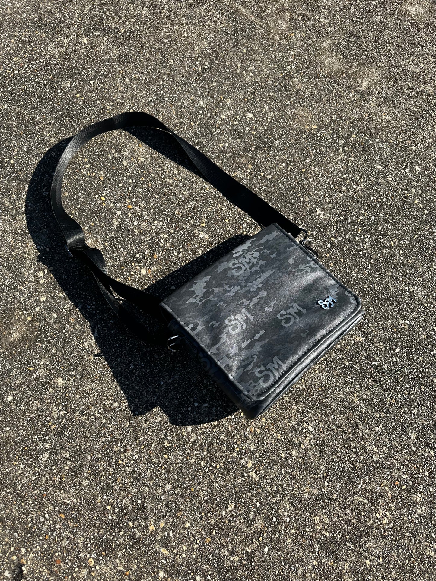 SelfMadeMoves-EveryDay Carry/Crossbody Bag